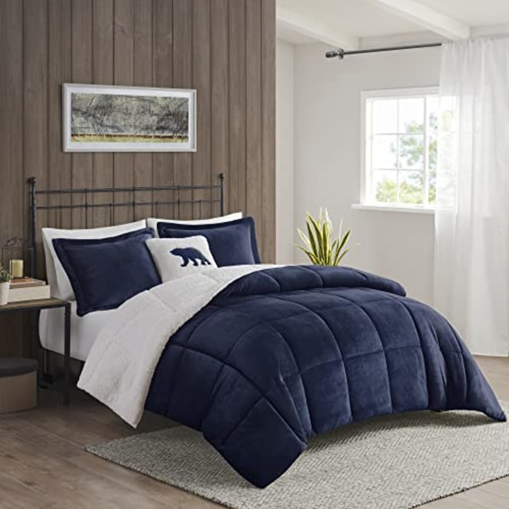 AMAZON Woolrich Reversible Comforter Set Ultra Soft Plush To Sherpa Down Alternative Cold Weather Winter Warm Bedding With Matching Sham Decorative Pillow NavyIvory FullQueen 4 Piece F81d27 
