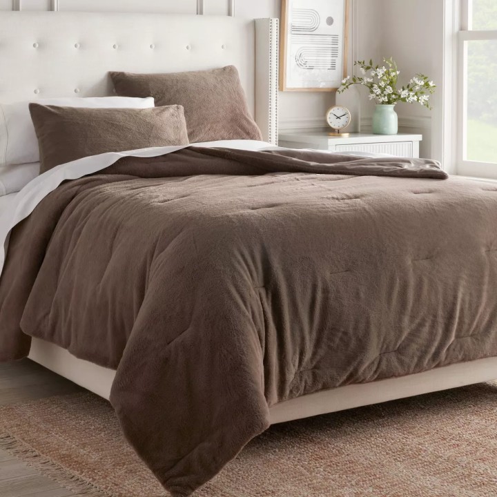 Luxe Faux Fur Comforter and Sham Set
