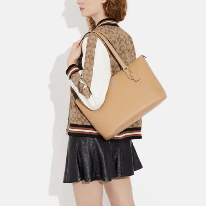 Coach Outlet has massive online sale today only 