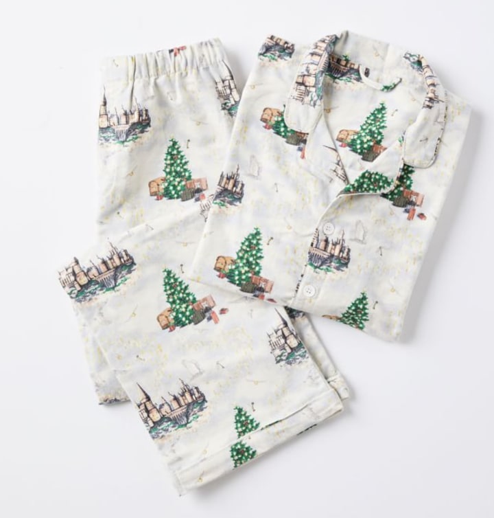 Hogwarts Christmas Organic Flannel Pajama Set