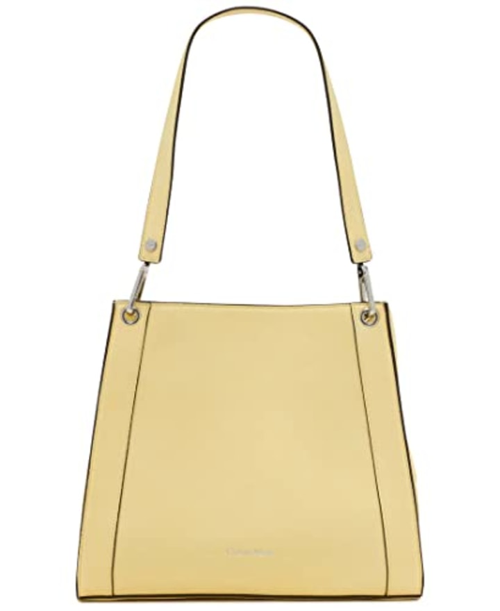 Reyna Shoulder Bag