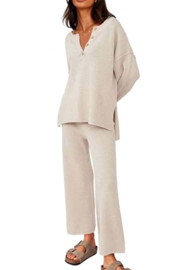  Matching Sets for Women Two Piece Sweat Suits Full Zip Oversized  Sweatshirt Jacket and Jogger Pants Tracksuit Apricot S : Clothing, Shoes &  Jewelry