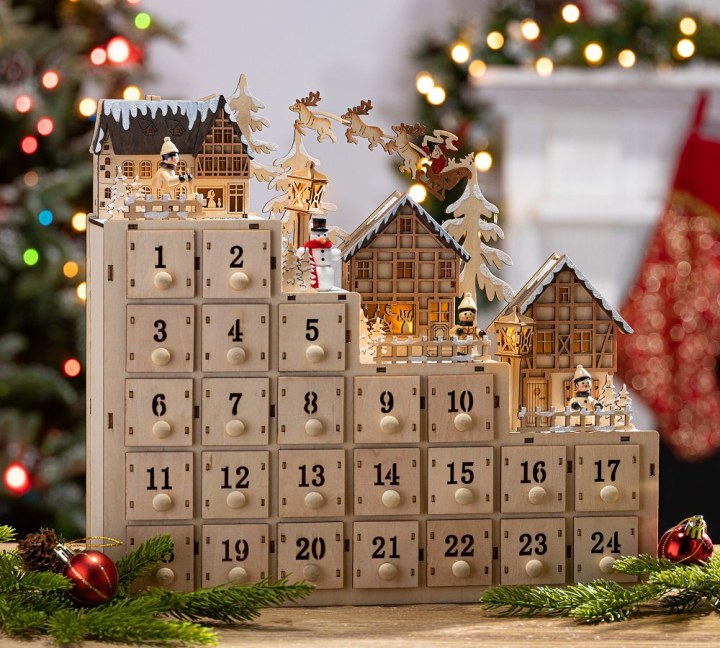 The 17 Best Luxury Advent Calendars to Love Holiday 2023