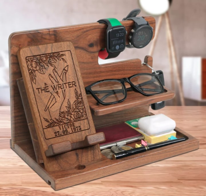 Personalized Docking Station for Writer