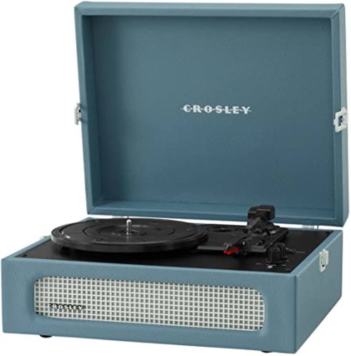 Crosley Voyager Vintage Portable Vinyl Record Player Turntable 