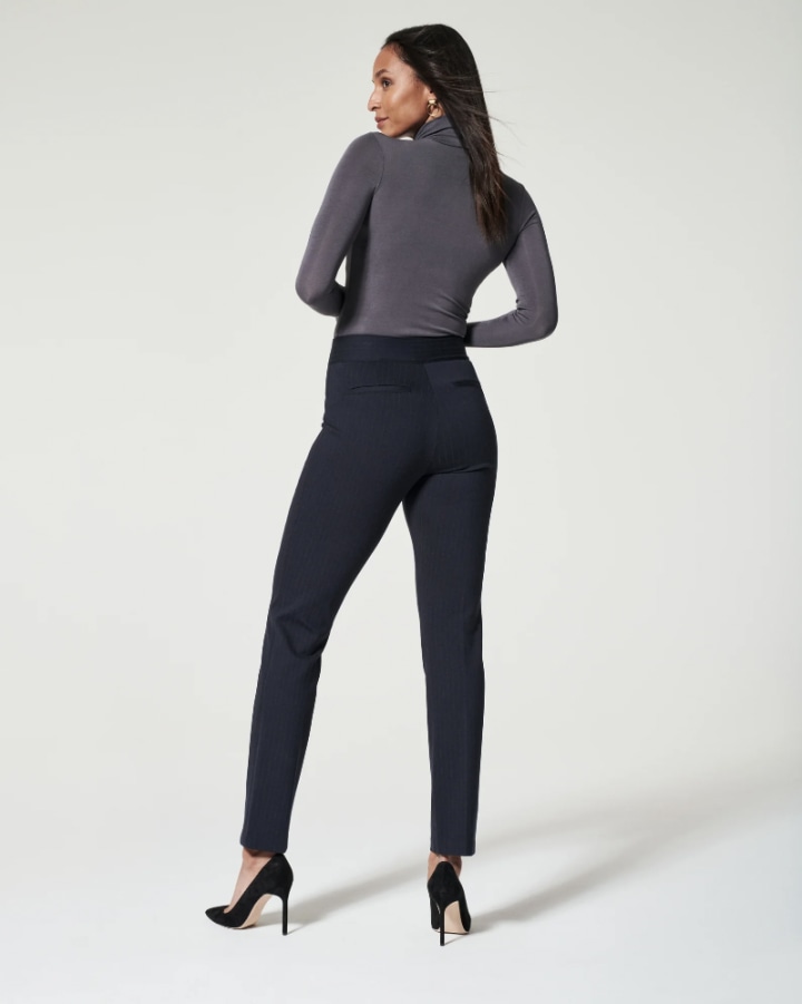 Spanx Cyber Monday Sale Is Still Here: Save On the Celeb-Loved  Booty-Lifting Leggings & More