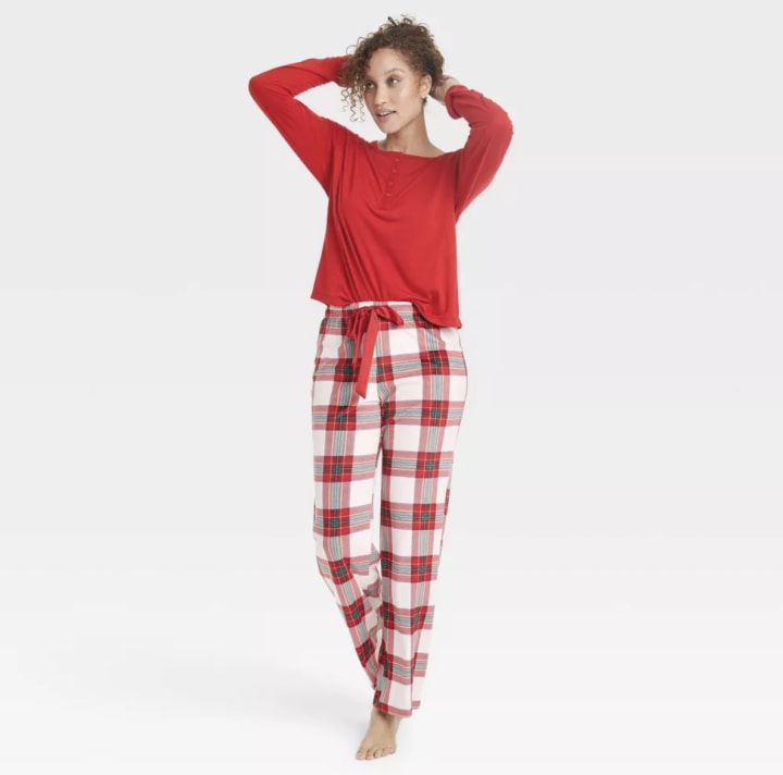 Women's Henley Gift Pajama Set