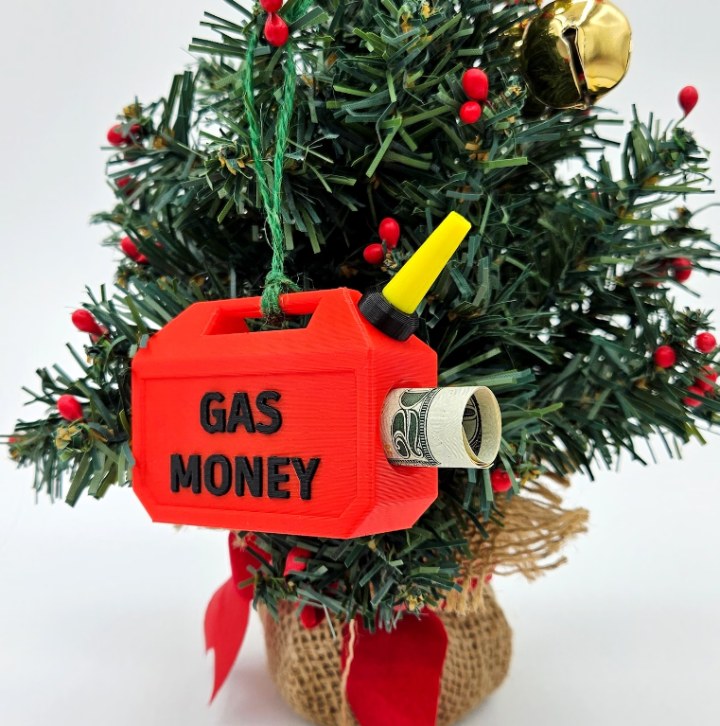 White elephant gift ideas that fit in your budget - The Vanderbilt