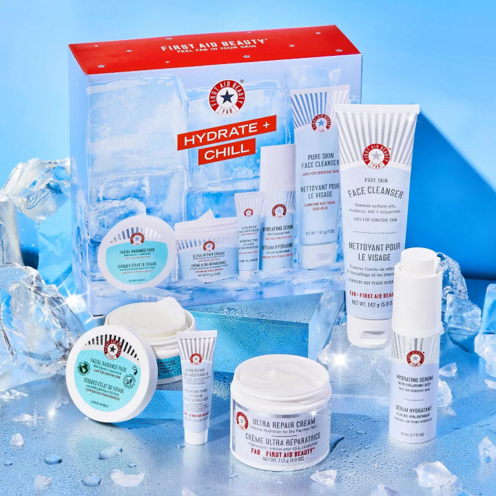 FIRST AID BEAUTY Hydrate + Chill Skincare Gift Set