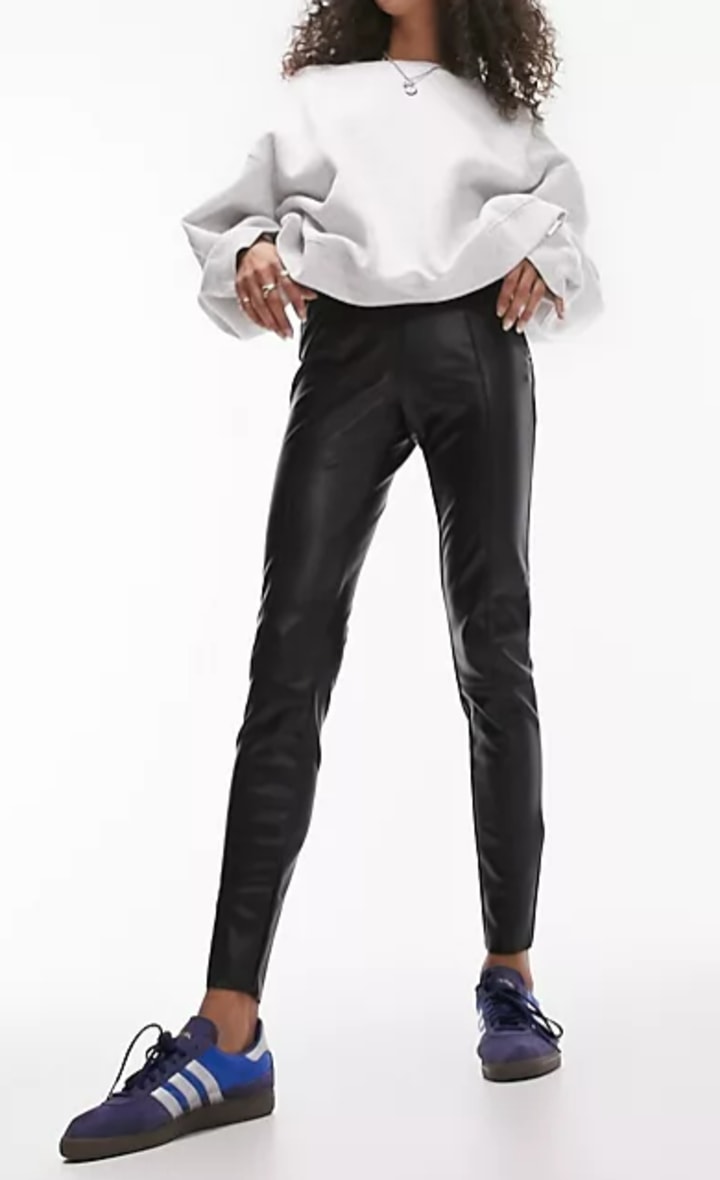 Faux leather skinny fit pants