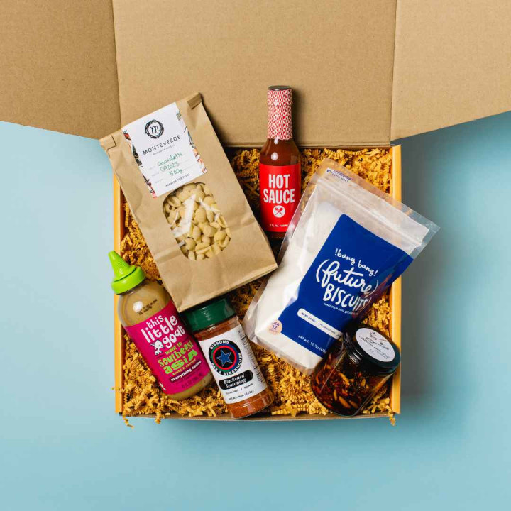 Chef-Curated Chicago Sauces & Seasonings Gift Basket