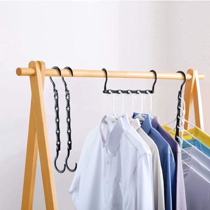 House Day Space-Saving Closet Hangers