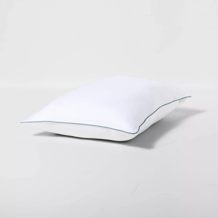Firm Cool Plush Bed Pillow