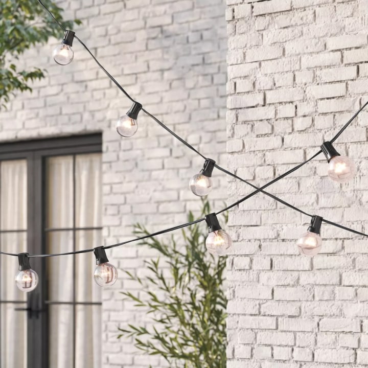 Incandescent Outdoor String Lights (20 count)