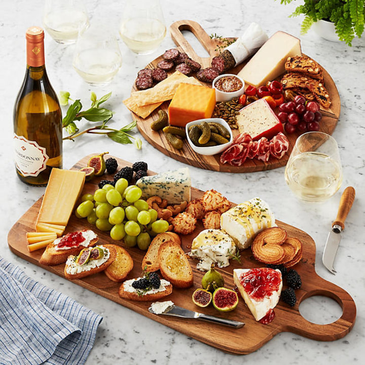 Acacia Wood Charcuterie Boards (Set of 2)