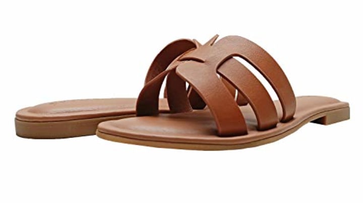 Monika Sandal