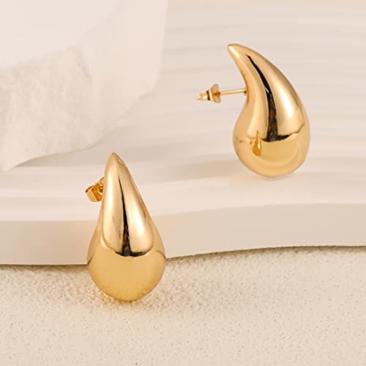 Chunky Gold Hoop Earrings 