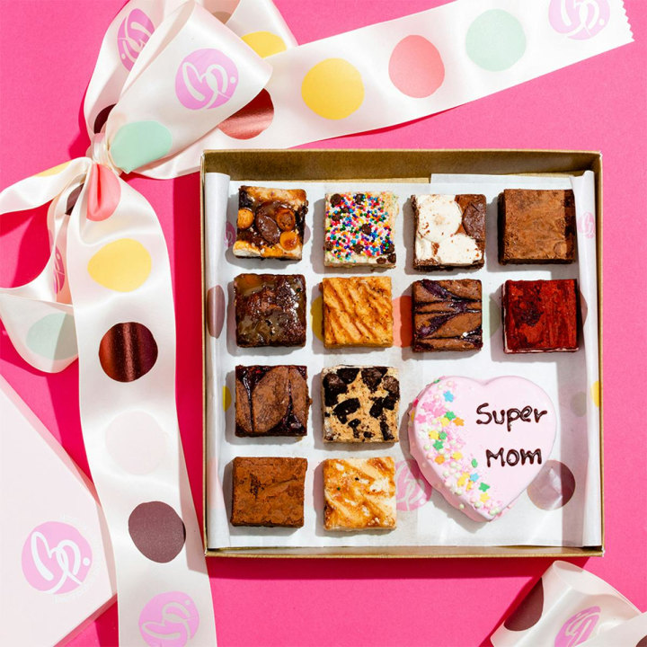 Mother's Day "Super Mom" Brownie Gift Box 