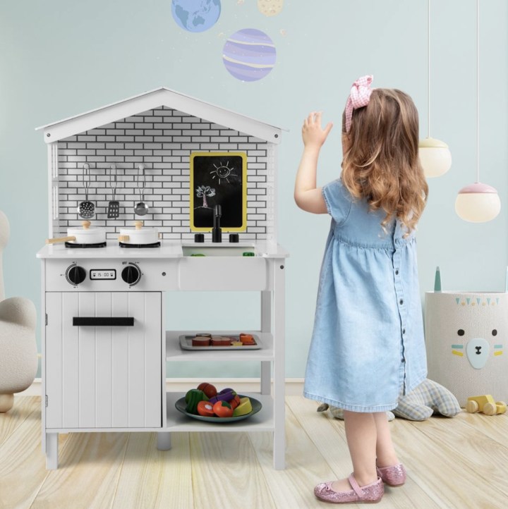 Kids Farmhouse Kitchen Play Set