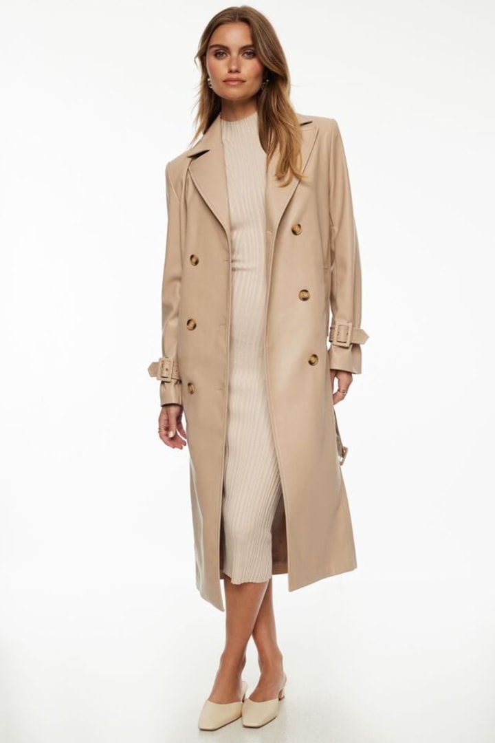 【Chloe】Long water-repellent beige trench coat CH25SMA19341 Chloé Long water-repellent beige trench coat in cotton