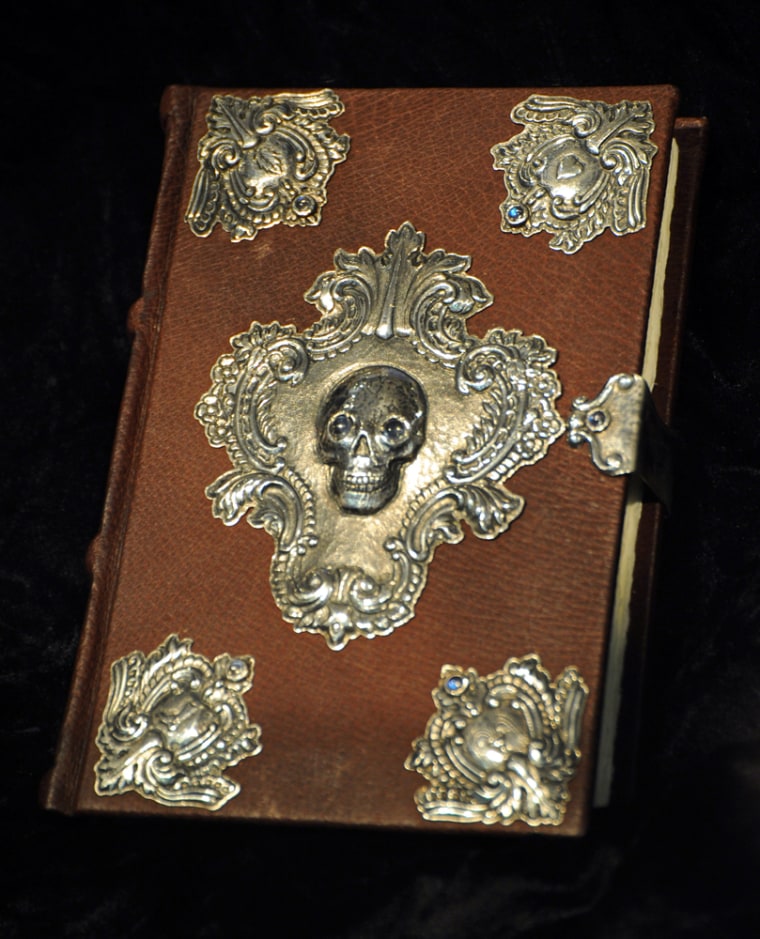 Image: The cover of the manuscript \"The Tales of Beedle the Bard\"