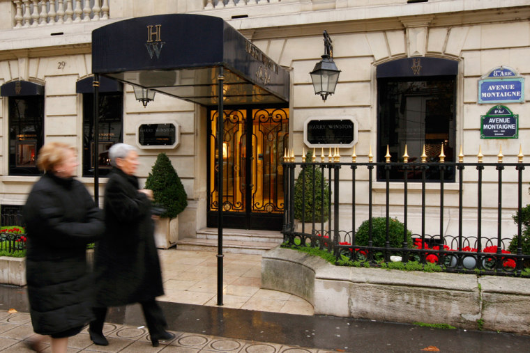 Image: Harry Winston store in Paris that was robbed