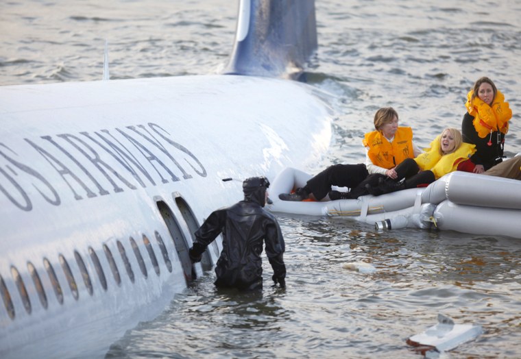 Image: Passengers are rescued after a U.S. Airways plane landed in the Hudson River in New York
