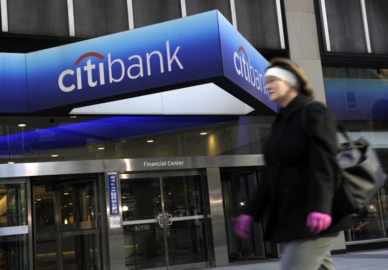 Despite aid, many banks fail to revive lending