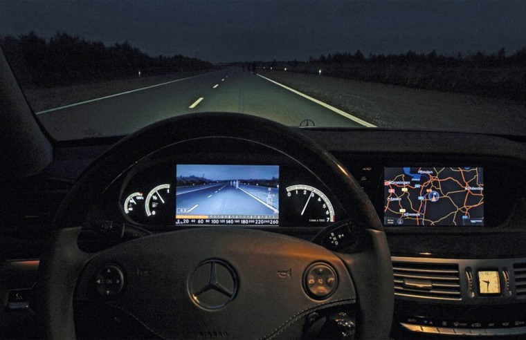 Image: Dashboard of the current Mercedes S-Class