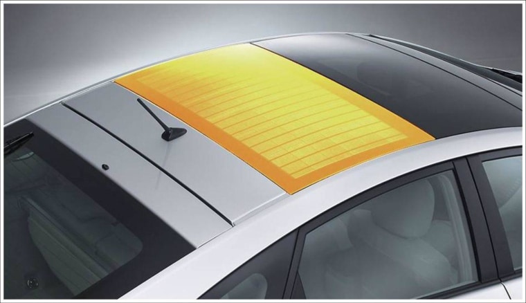 Image: Toyota Prius solar panel roof
