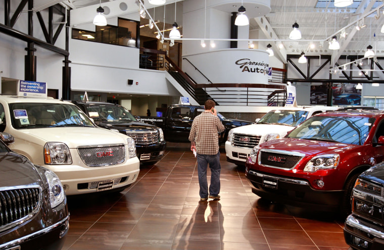 Chrysler And GM To Announce Closure Of Hundreds Of Dealerships