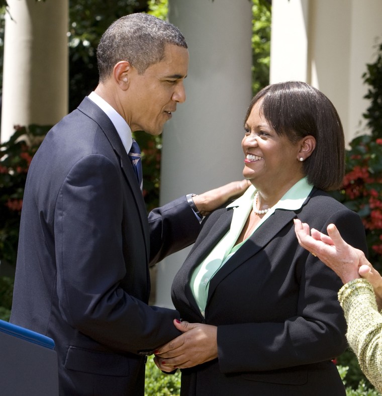 Image: Barack Obama shakes hands with new Surgeon General Regina Benjamin
