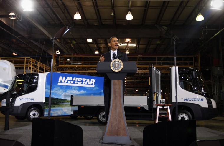 Image: esident Obama speaks on the economy