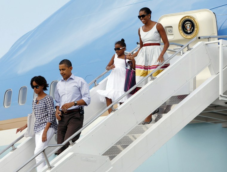 Image: U.S. President Obama arrives with the first family in Massachusetts