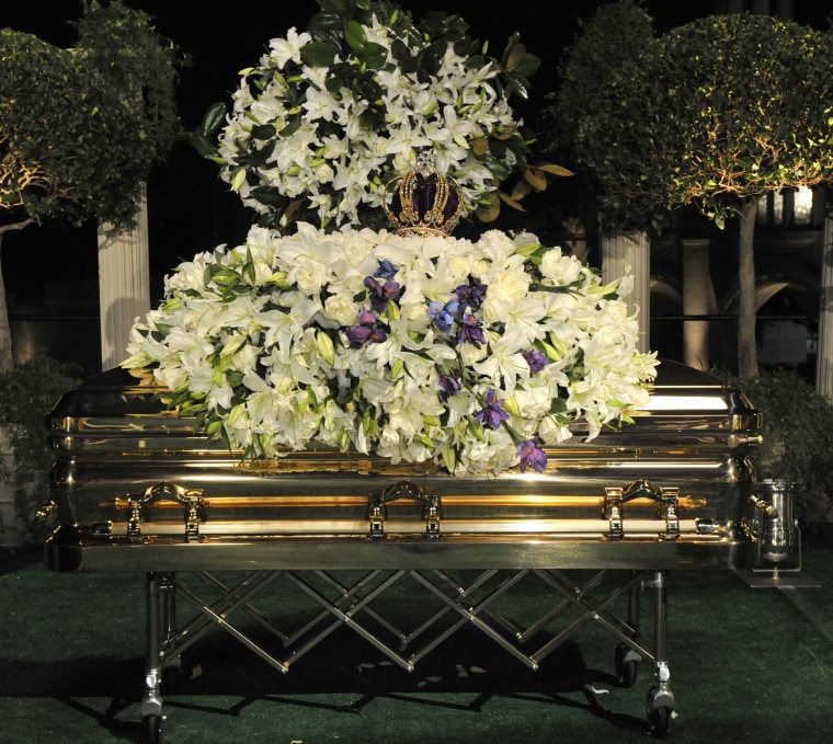 Image: Michael Jackson's coffin