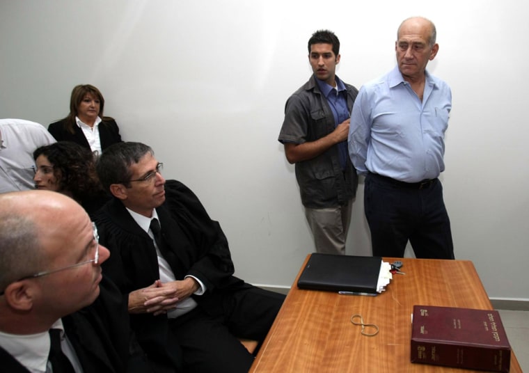 Image: Ehud Olmert arrives in court