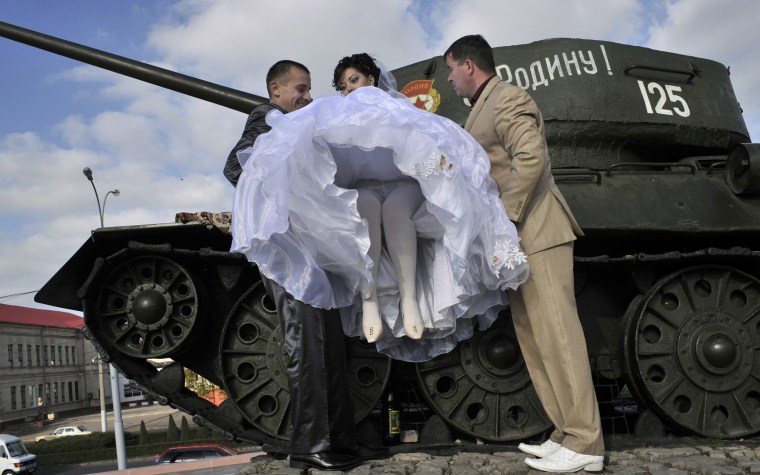 Image: Bride in tank