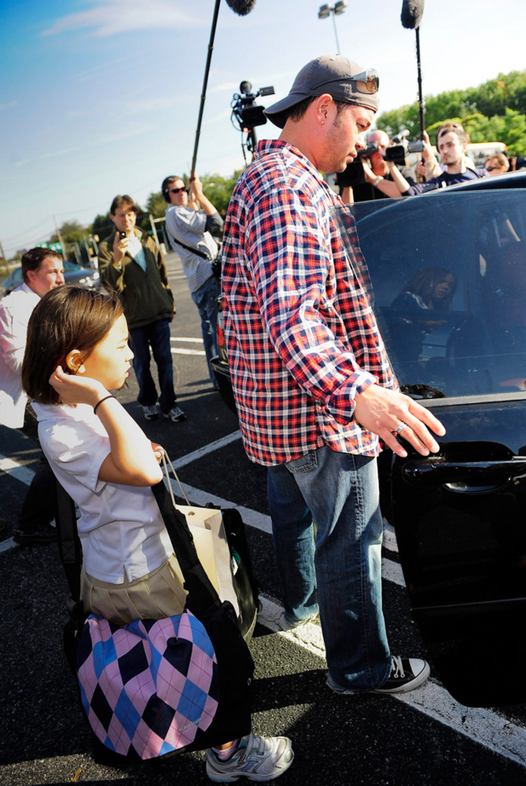 Image: Jon Gosselin Travels From New York To Pick Up Daughters