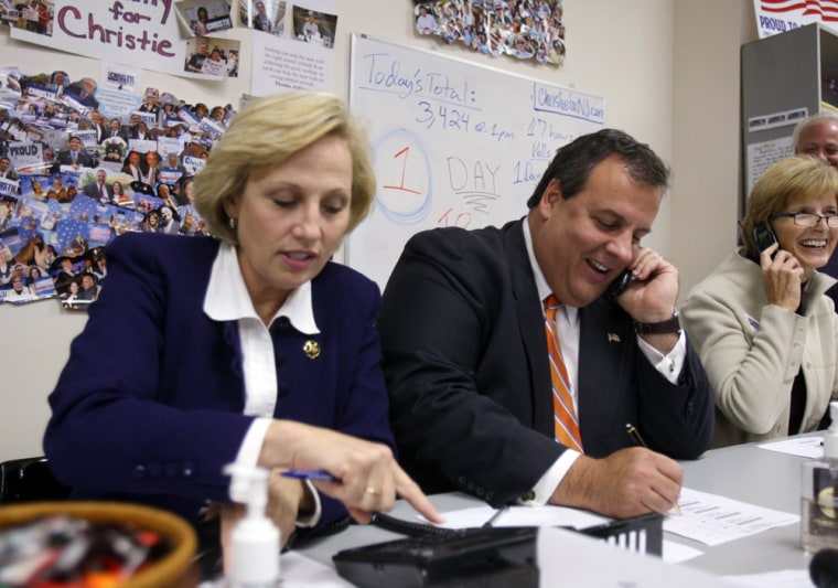 Image: NJ Republican Gubernatorial Candidate Christie Campaigns Day Before Election