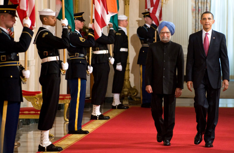 Image: President Obama arrives at the White House with Indian Prime Minister Manmohan Singh