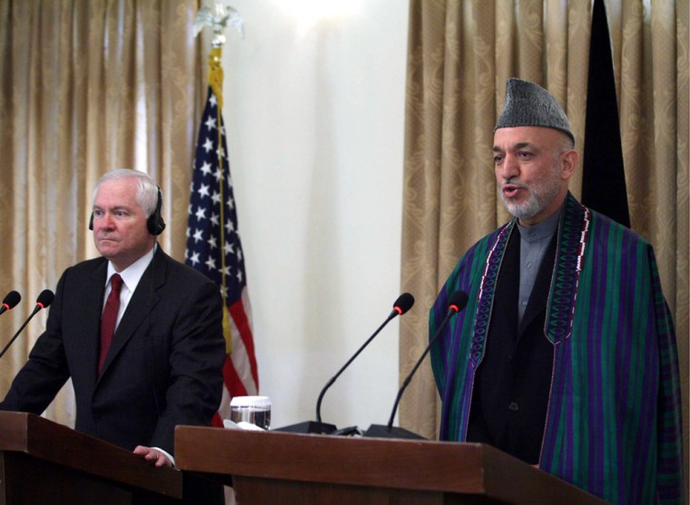 Image: Robert Gates, Hamid Karzai
