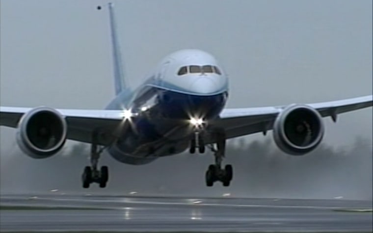 Image: Boeing's 787 Dreamliner takes flight