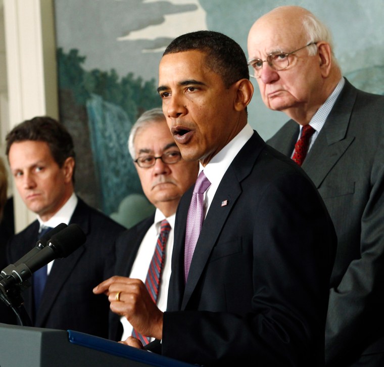 Image: Obama speaks in financial reform