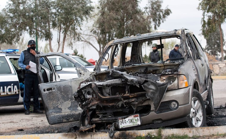 Image: Burnt SUV found on the outskirts of Ciudad Juarez