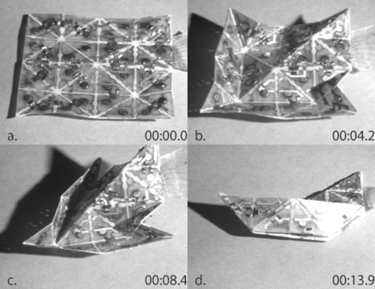 Image: Self-folding sheet becomes origami boat