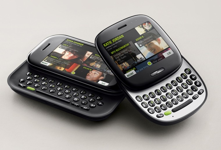 Image: Kin One and Two handsets