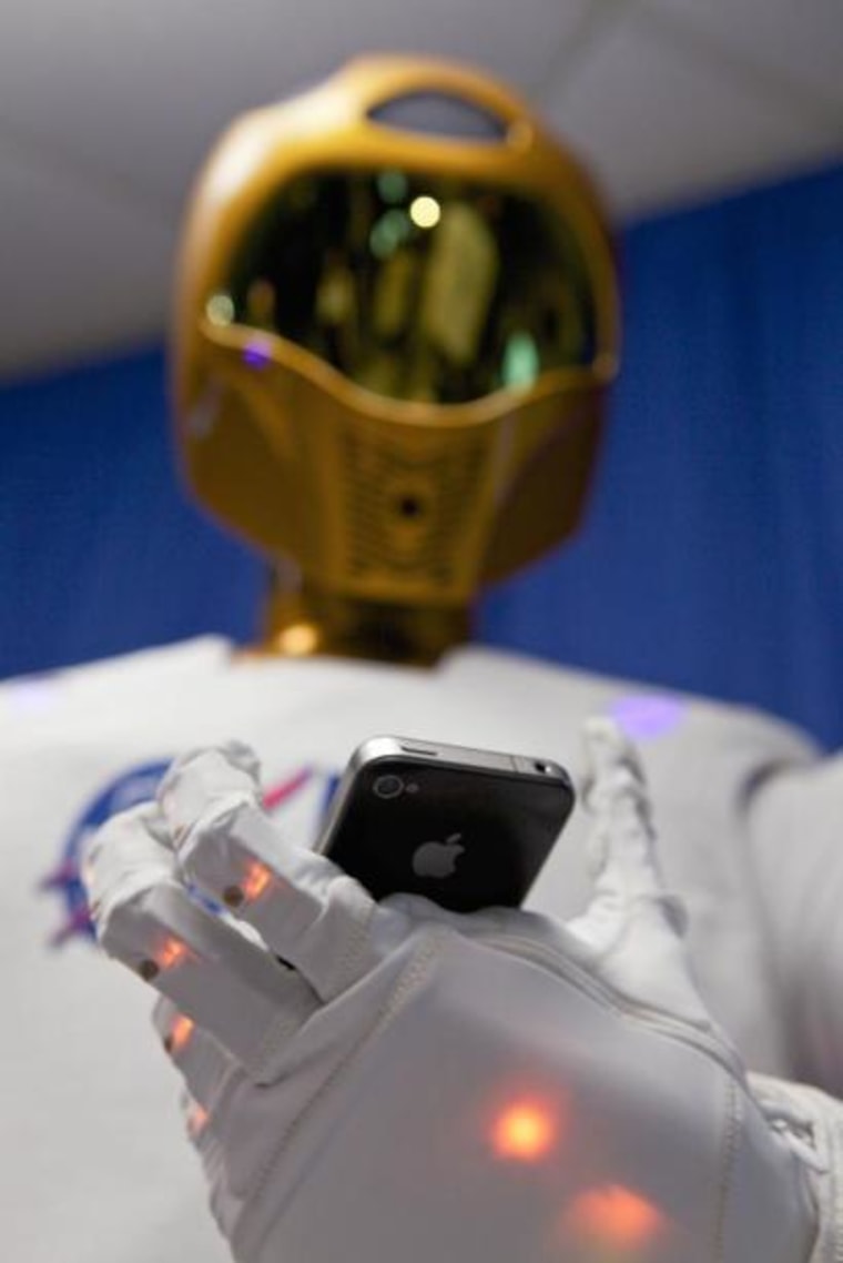 Image: Robonaut 2 with iPhone.