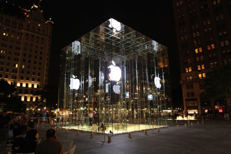 Image: Fifth Avenue Apple Store, New York