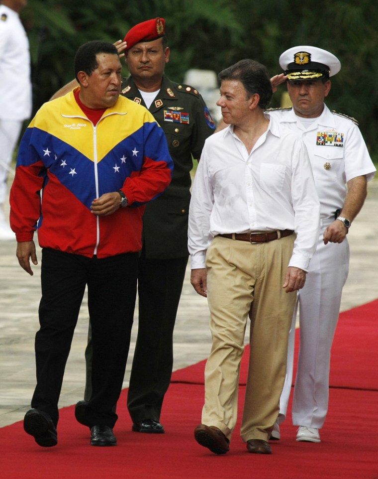 Image: Hugo Chavez, Juan Manuel Santos