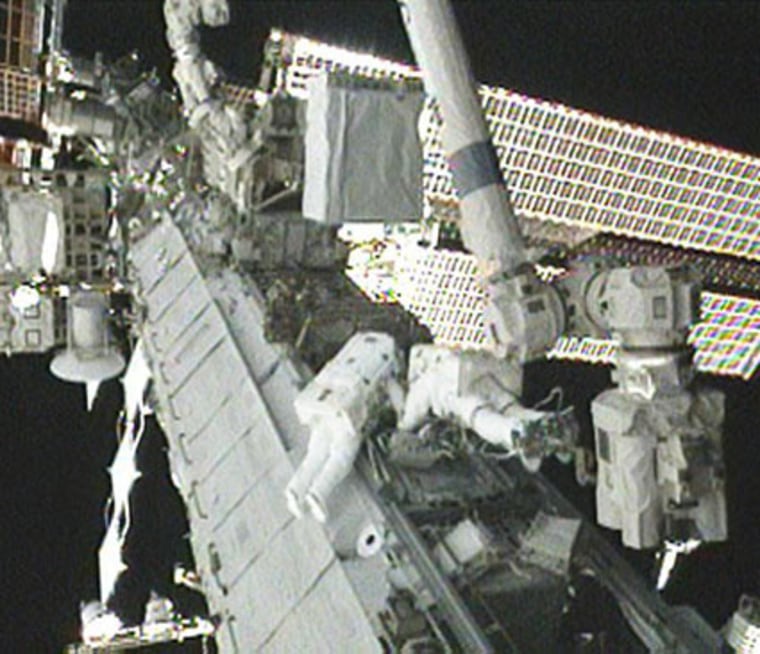 Image: NASA astronauts Tracy Caldwell Dyson and Doug Wheelock